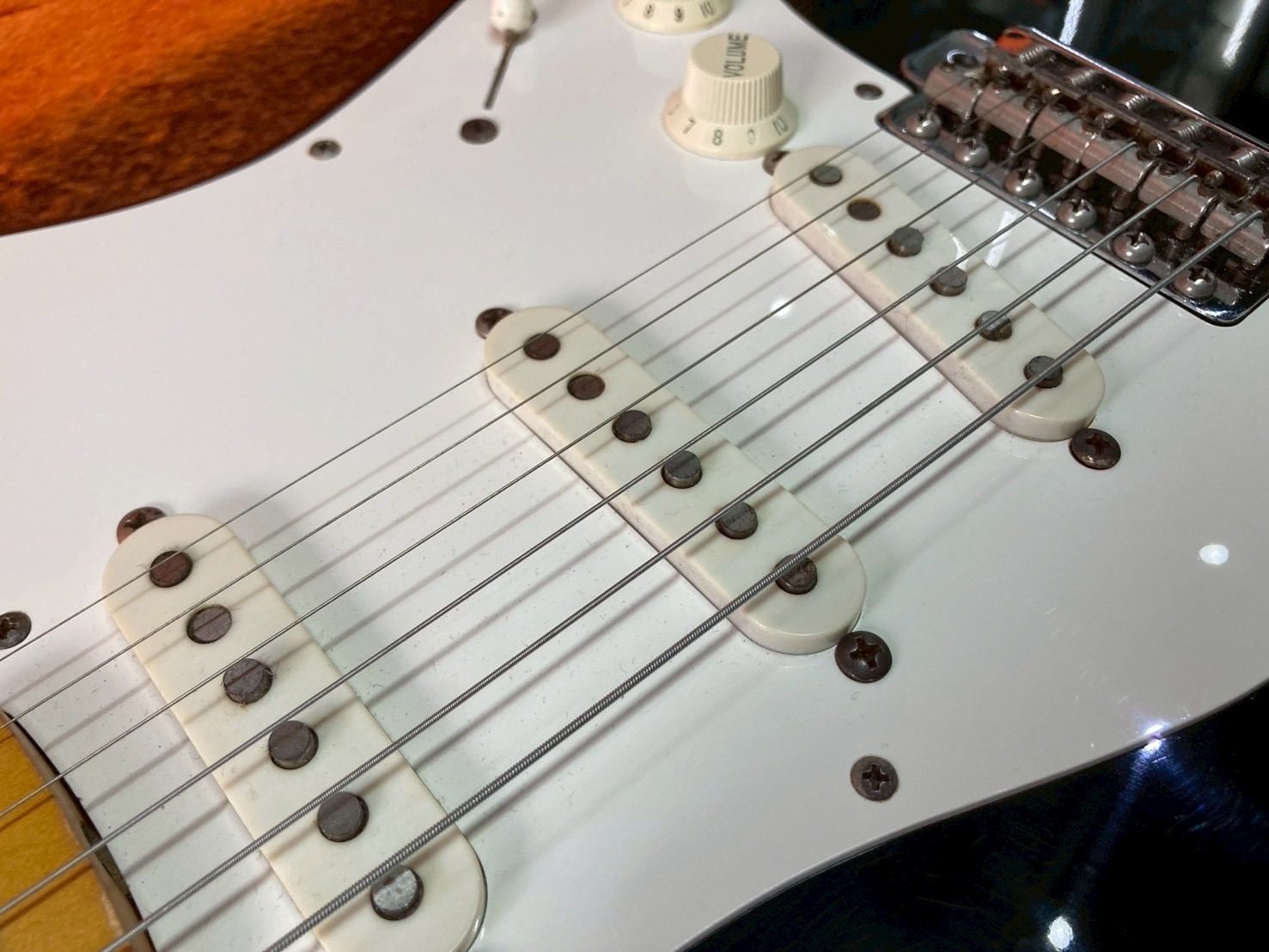 ストラトキャスター ツイードハードケース付属