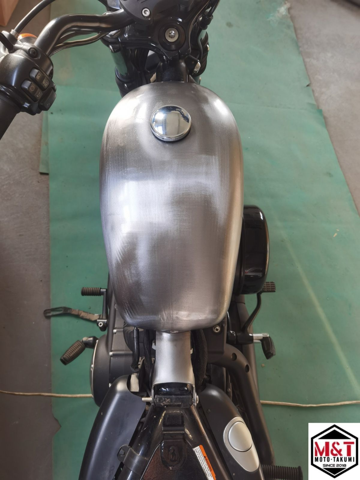 T-153FI 10L 2004-2022年用 SPORTSTER バナナタンク XL1200 883N