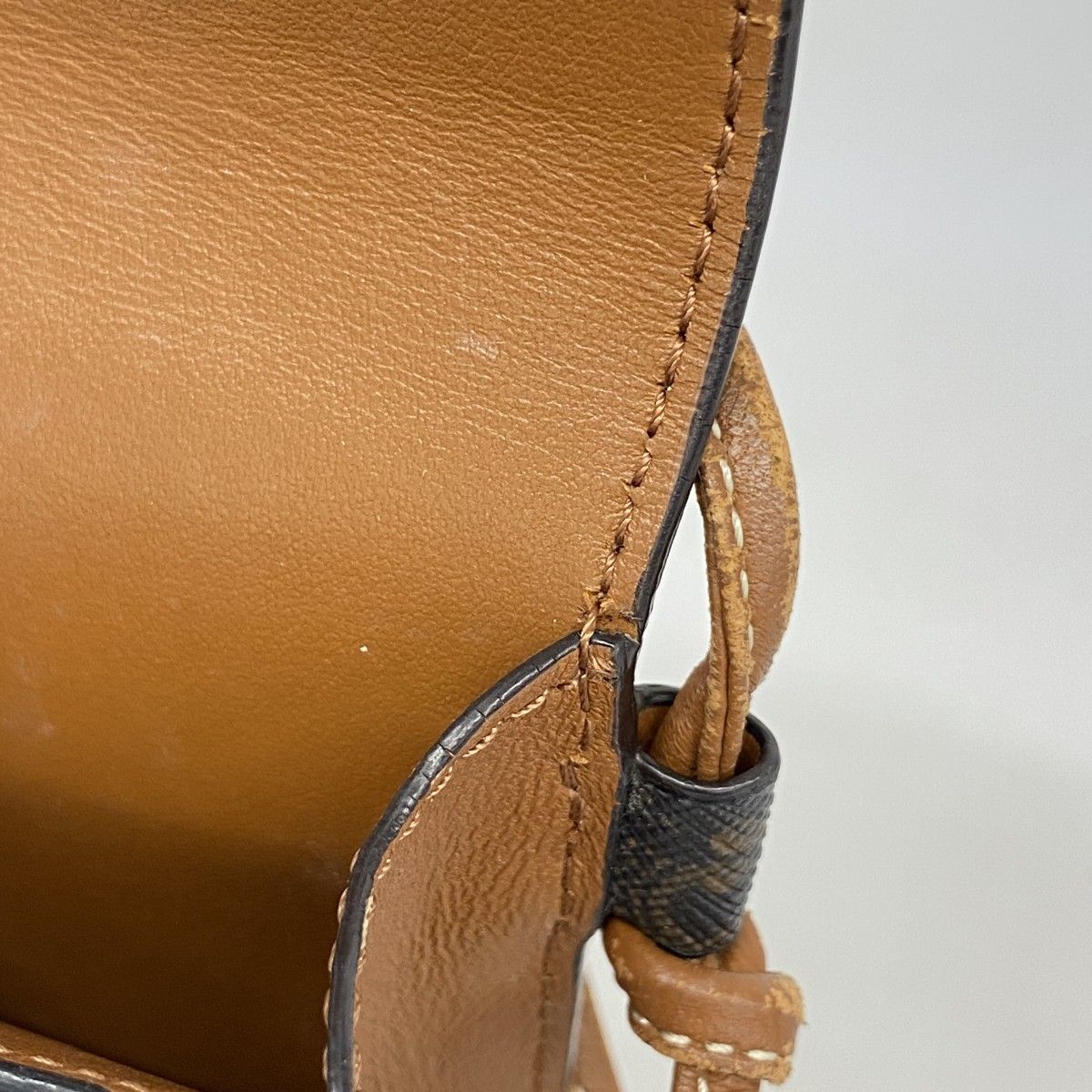 ブラック ブラウン