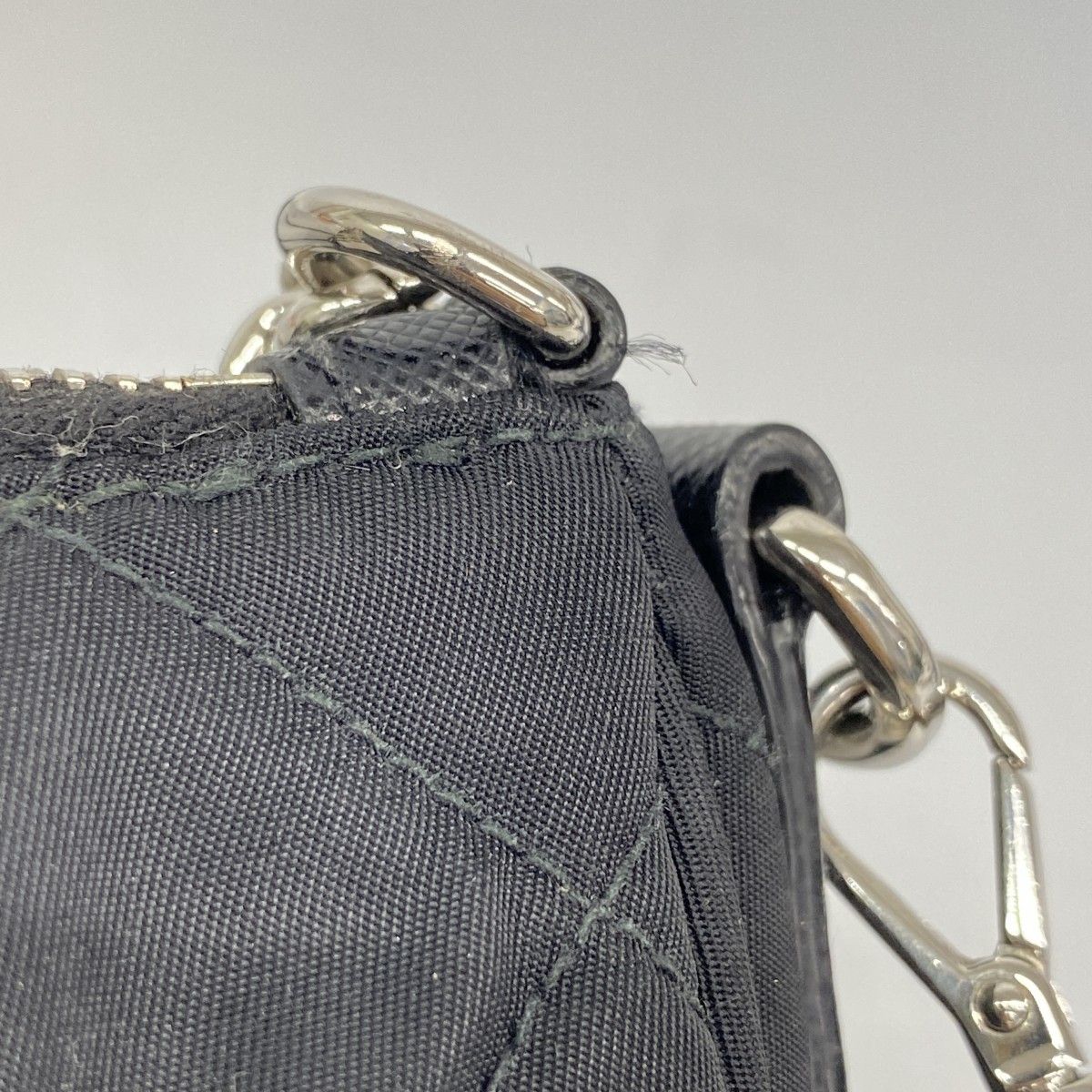 ナイロン ブラック