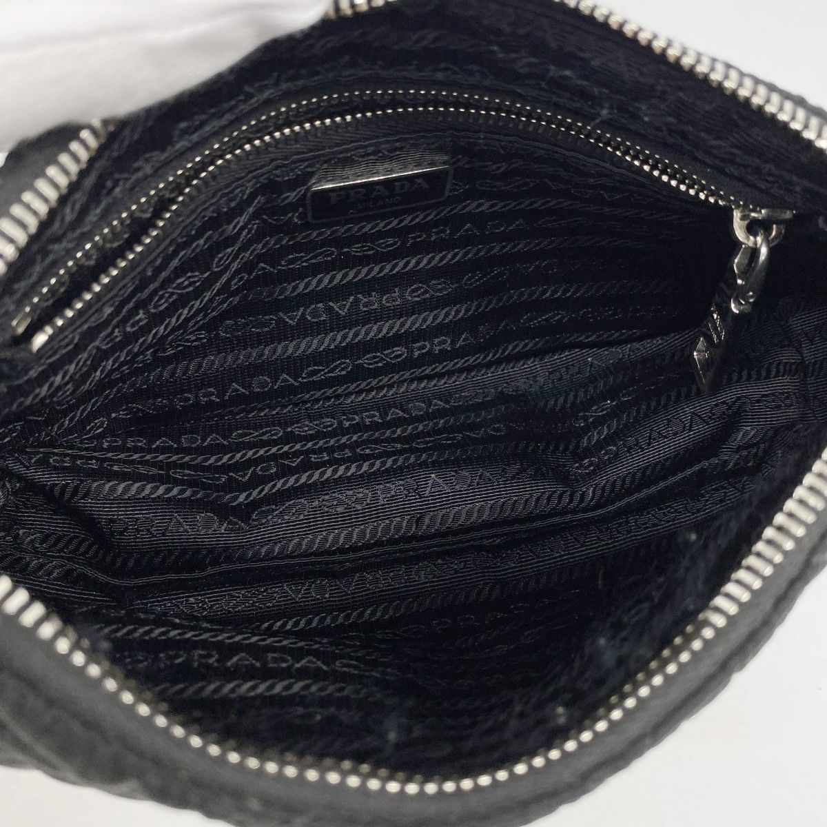 プラダ ハンドバッグ