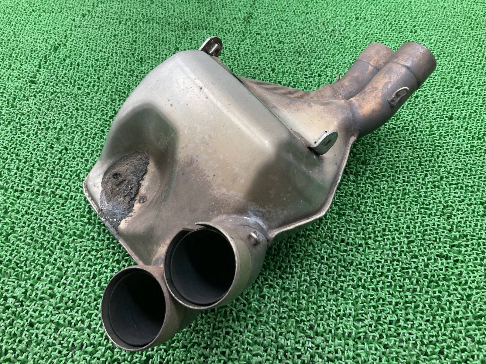 ブルターレ750 S エキパイマフラー 99345 MVアグスタ バイク 部品 触媒 中間タイコ BRUTALE コケキズ無し Sa