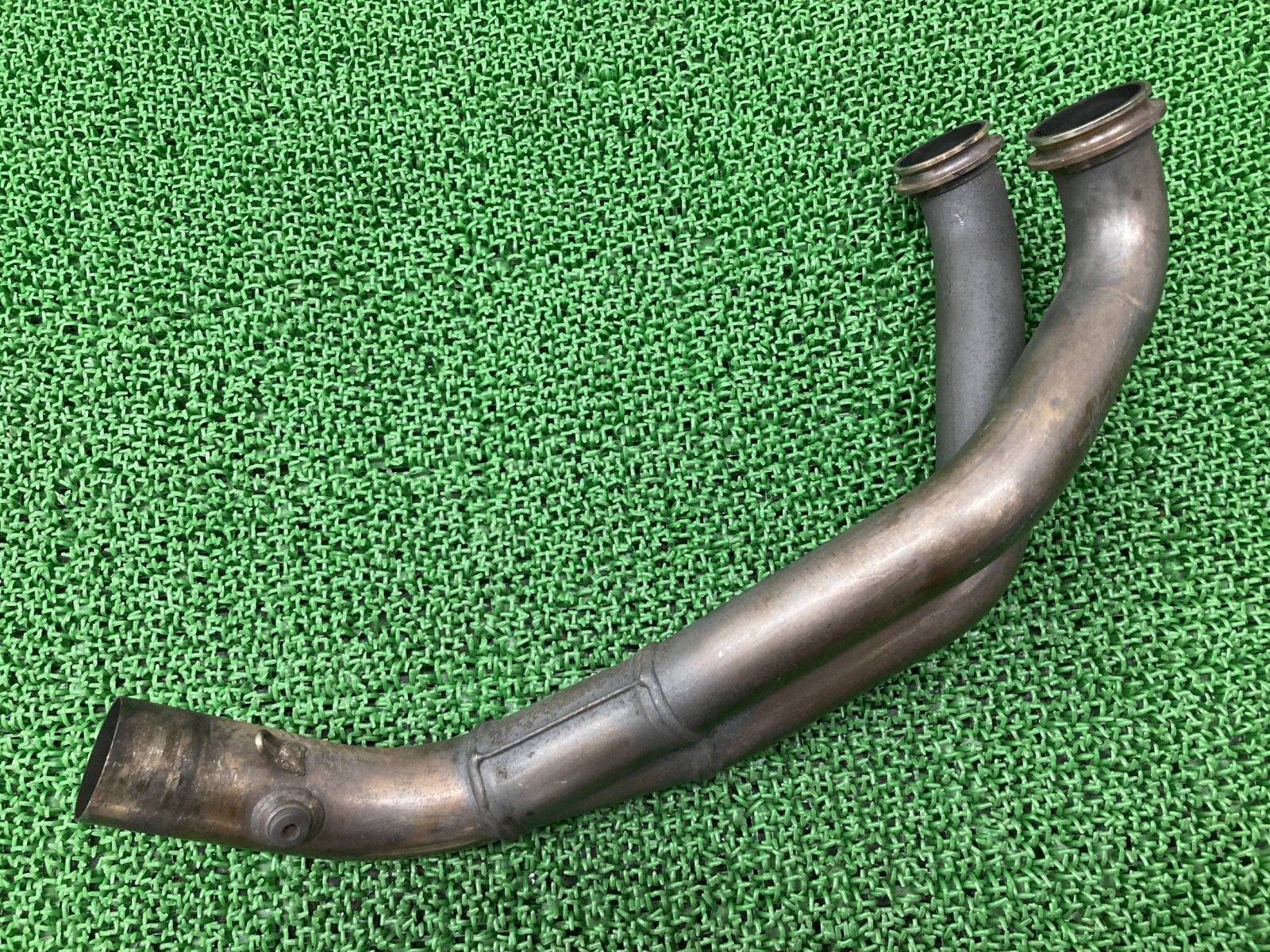 ブルターレ910 エキパイマフラー 右 99344 MVアグスタ バイク 部品 BRUTALE AGUSTA コケキズ無し 品薄 車検 rF