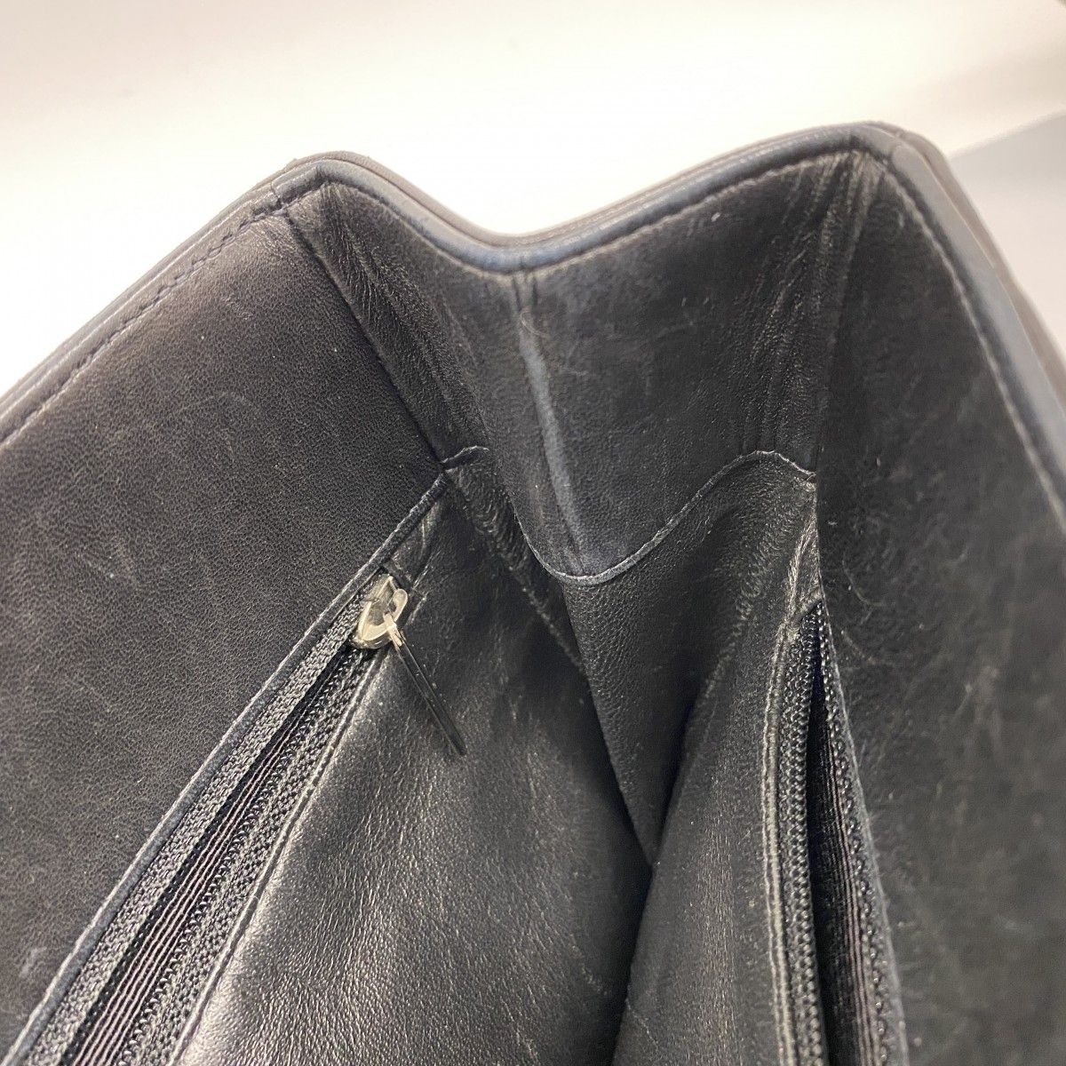 ブラック シルバー金具