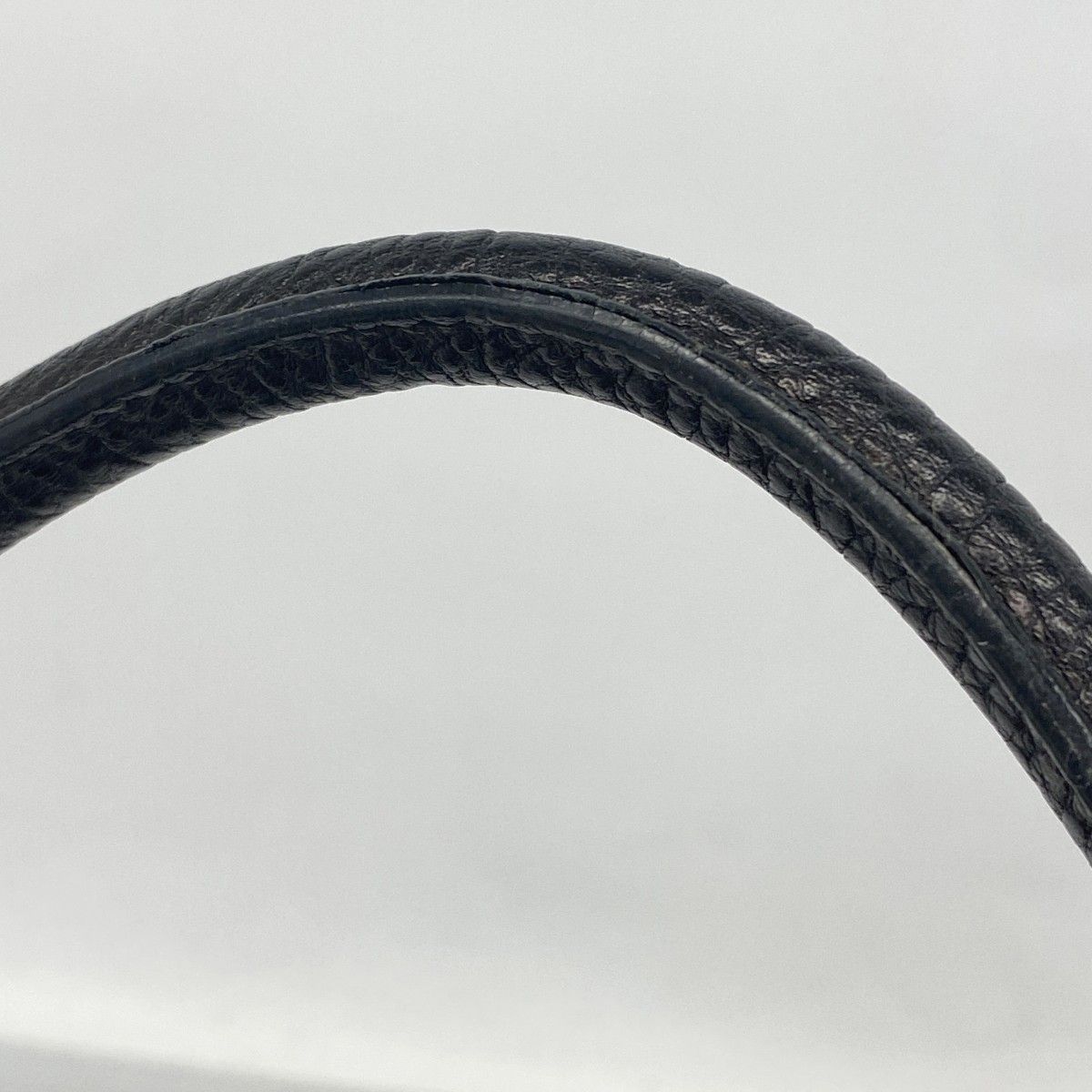 レザー ブラック