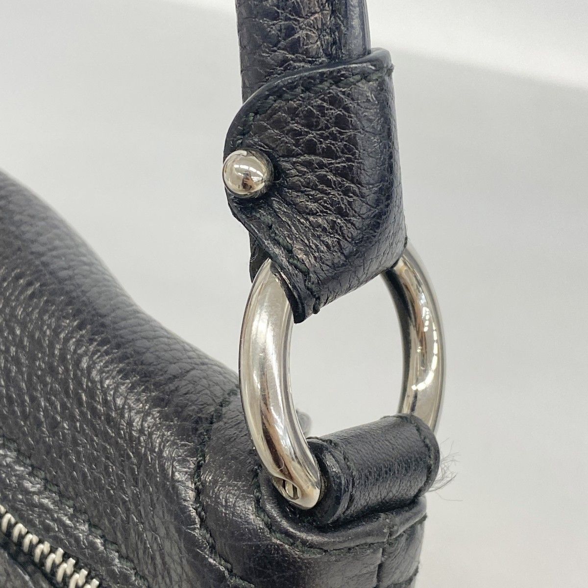 レザー ブラック