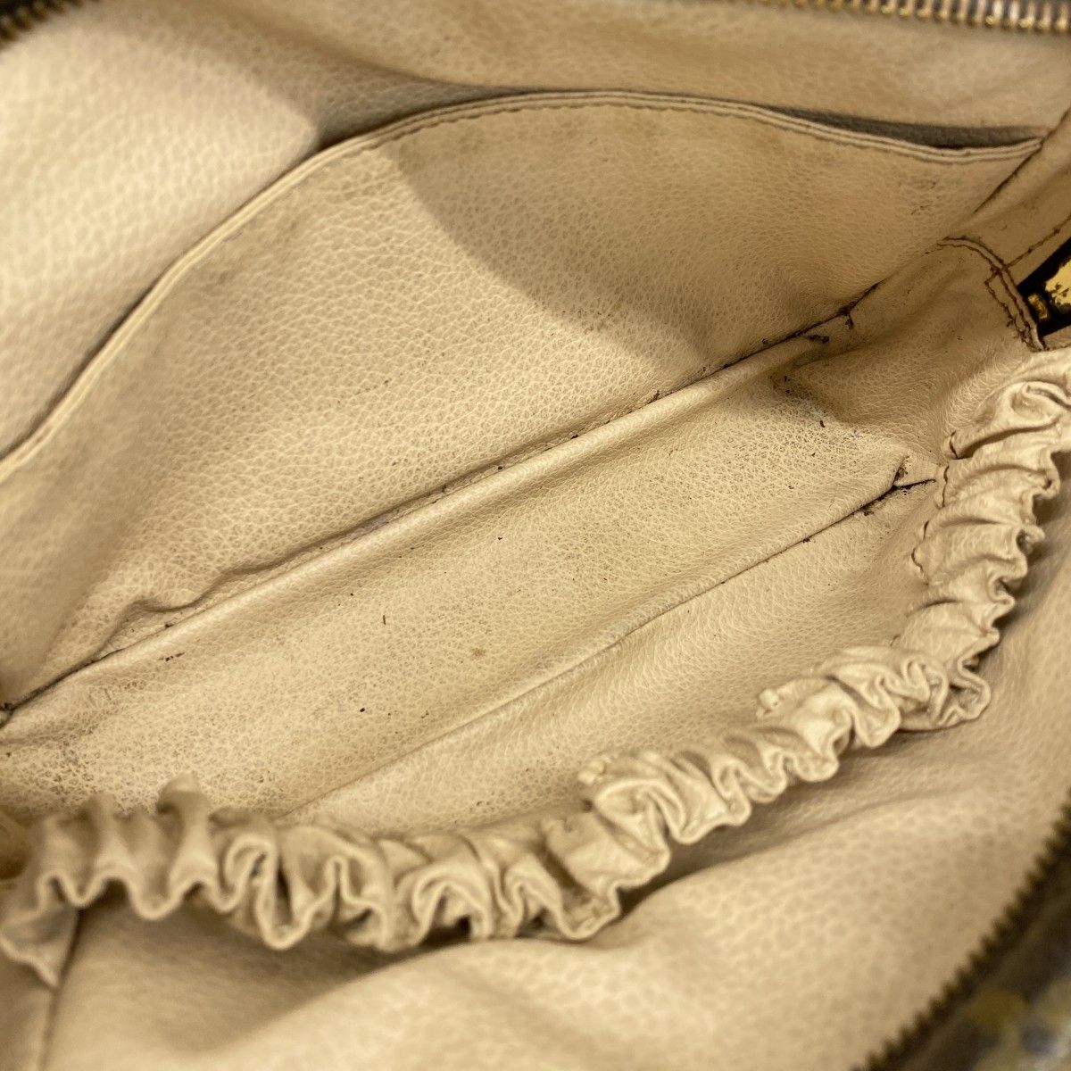 1537 ルイヴィトン