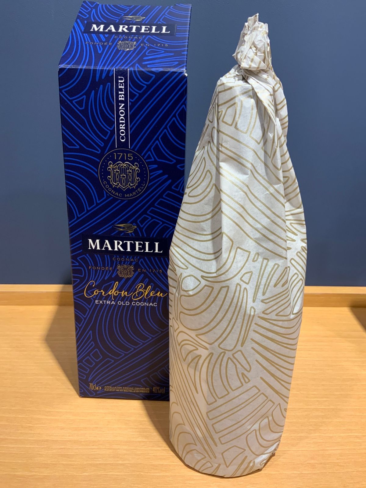 MARTELL Cordon Bleu エクストラオールドコニャック 700ml Martell Cordon Bleu Extra Old Cognac 700ml