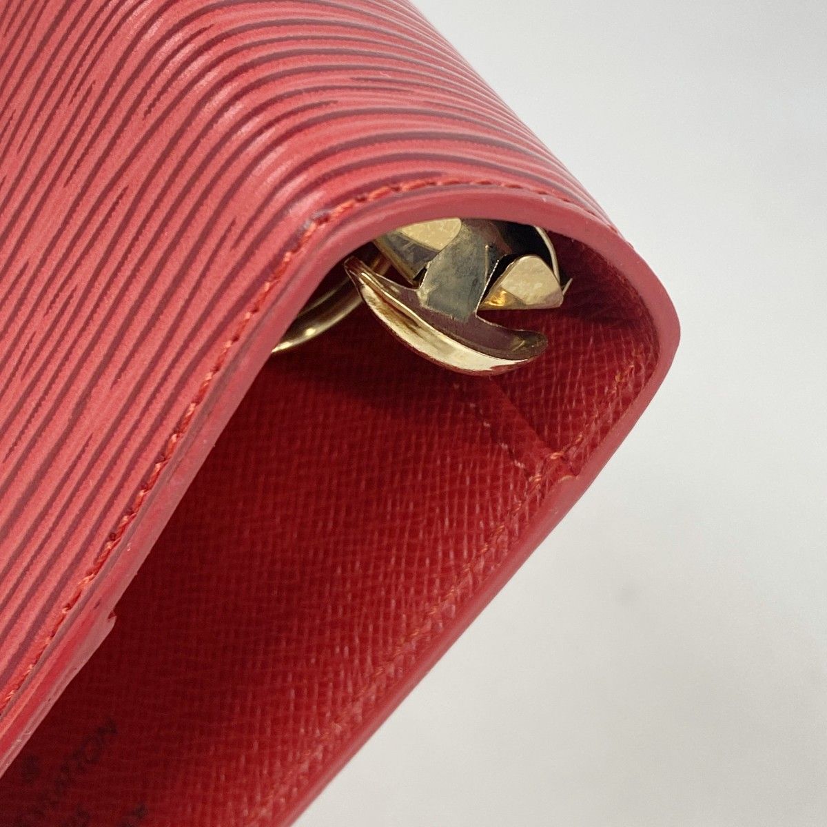 ルイヴィトン 手帳カバー