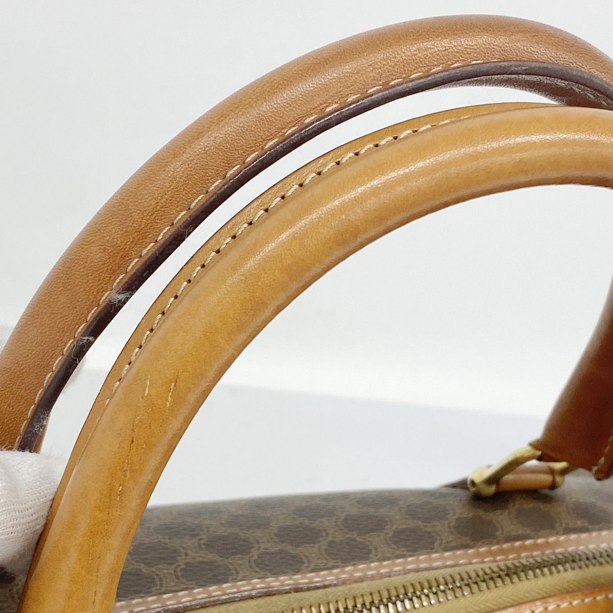 ブラウン ゴールド金具