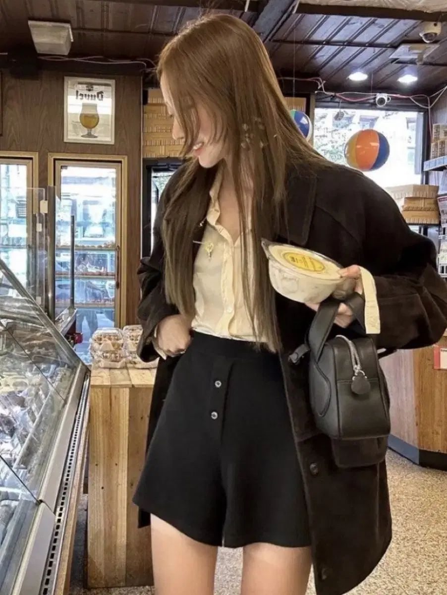 샵오눅 シシアサウルス スウェード ハーフコート