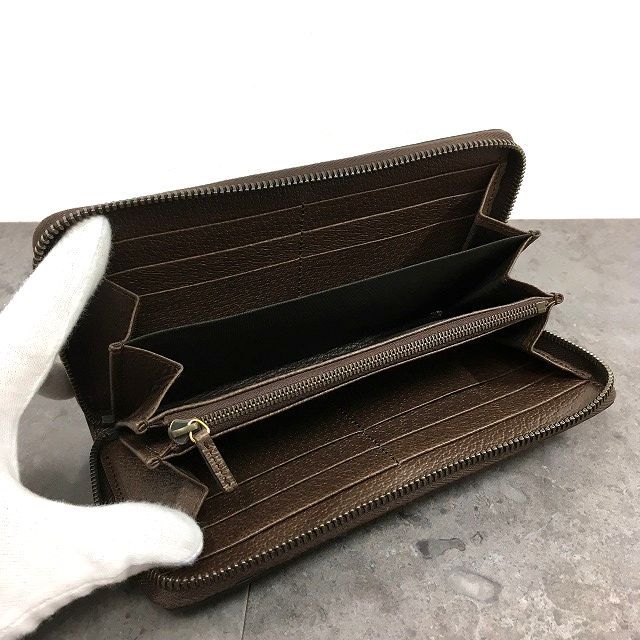 GUCCI ジップウォレット