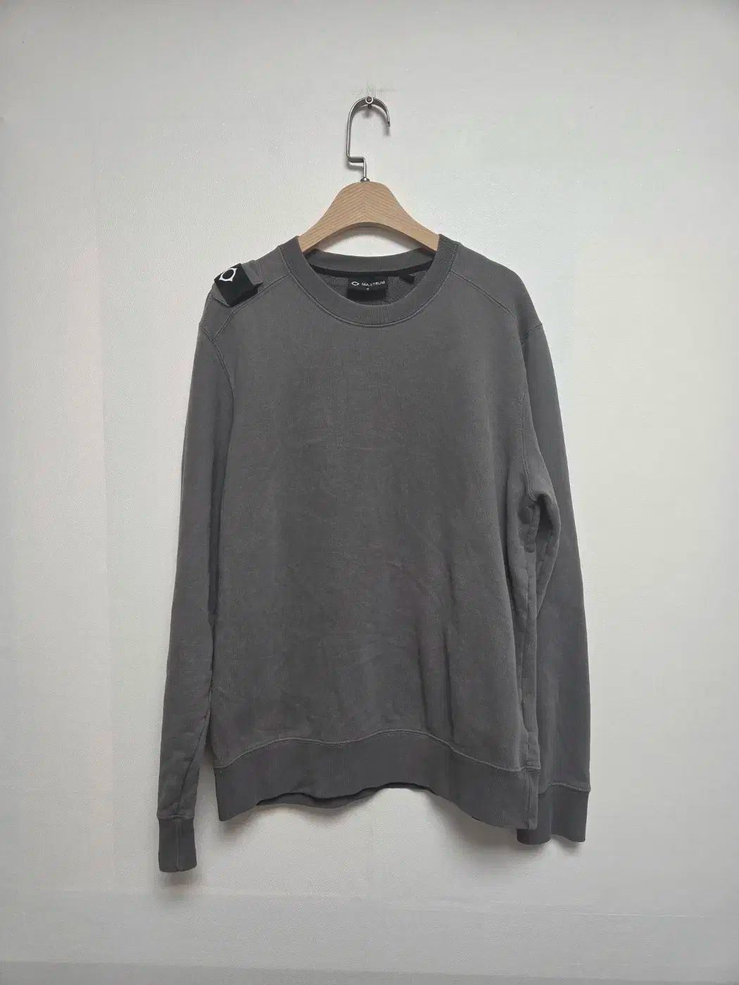 マストルム メンズ コア ショルダー ロゴ スウェット グレー M