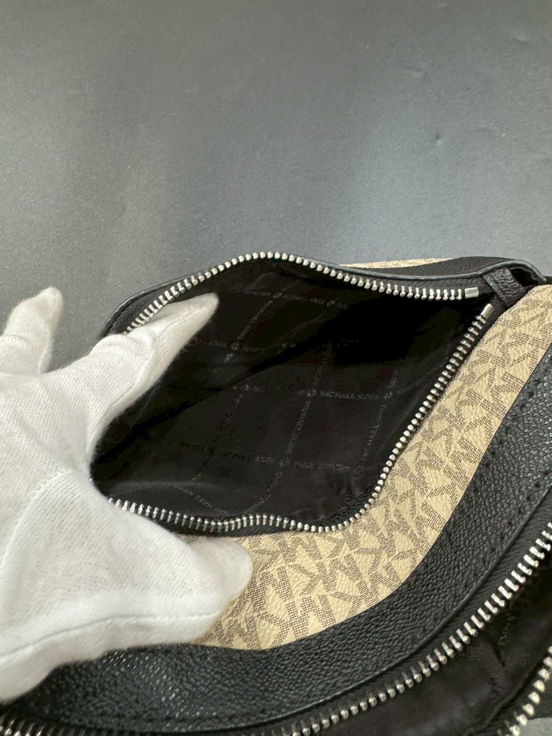 ショルダーバッグ