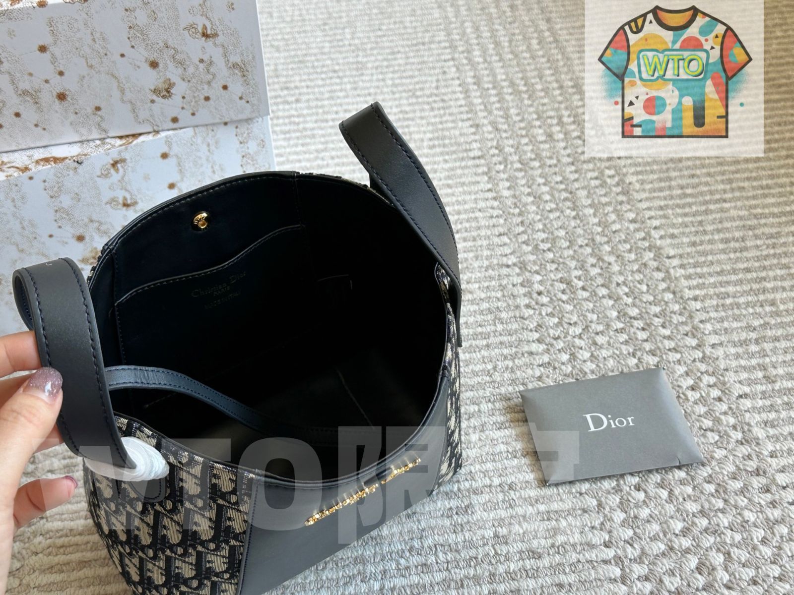  WTO通販 Christian Dior Signaturea Bucket Bag ～クリスチャン ディオール シグネチュア バケットバッグ～-WTO輸入-JSK 28 ハンドバッグ バッグ