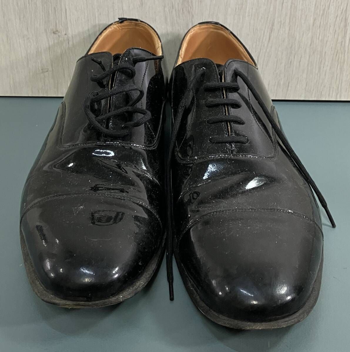 Church’s エナメル