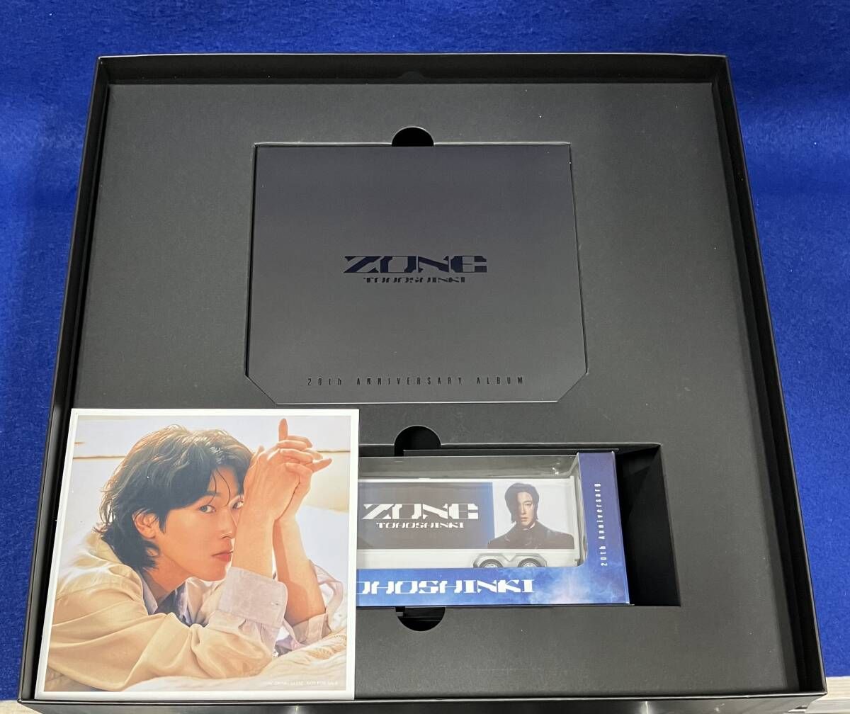 【超美品】東方神起CD&DVD付き　大型写真集など 東方神起 CD ZONE(初回生産限定盤/20th豪華盤)(Blu-ray Disc付) - メルカリ