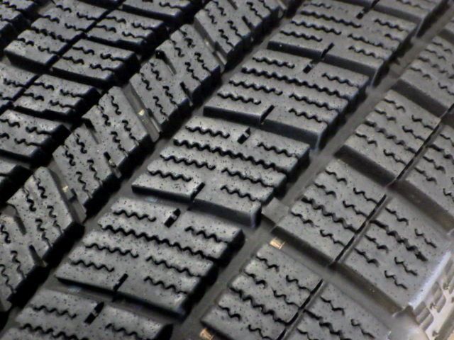  SR 140 製造 約8部山 NANKANG AW 1 205 60 R 16 4本 12インチ以下 スタッドレス