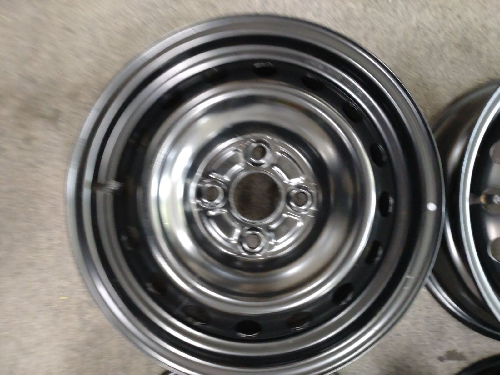 TOYOTA トヨタ ヤリス 14インチスチールホイール PCD 100 4 H ET 40 14 5 J ハブ54 mm 4本セット