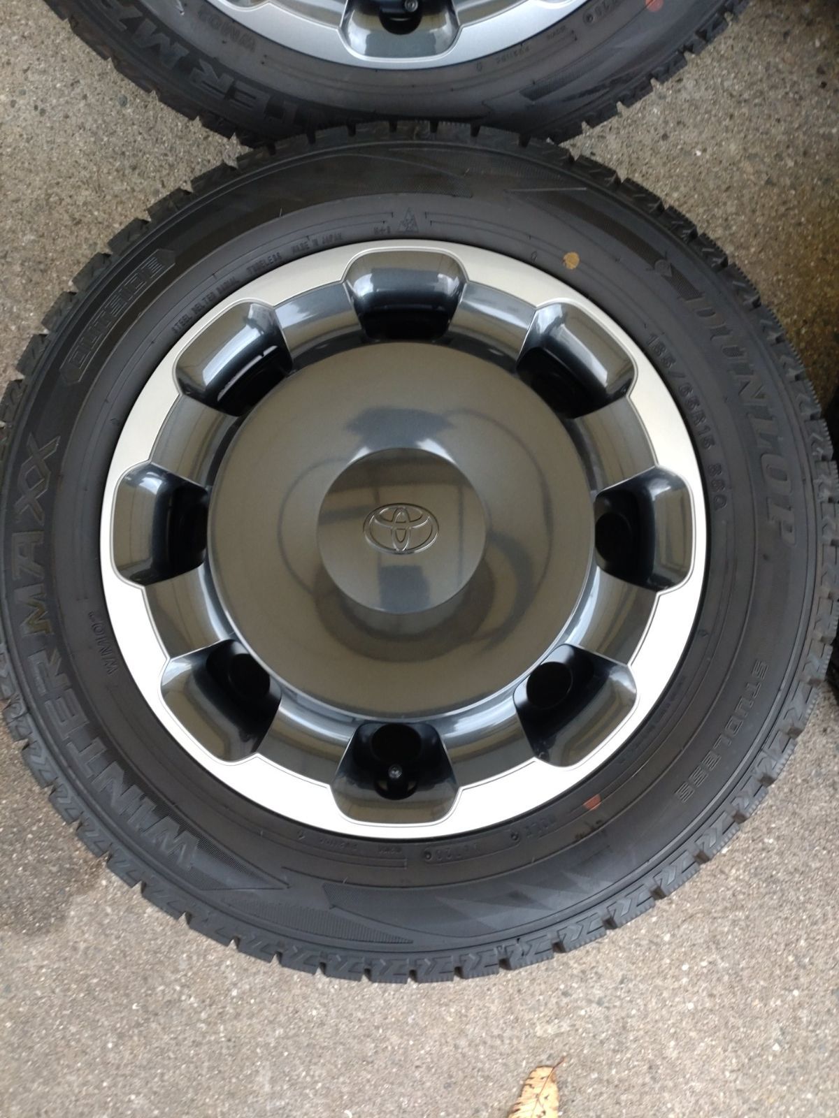 TOYOTA トヨタ シエンタ 10系 Z 100 5 H 15 J 40 ＆ ダンロップ WM 02 185 65 R タイヤ 4本セット