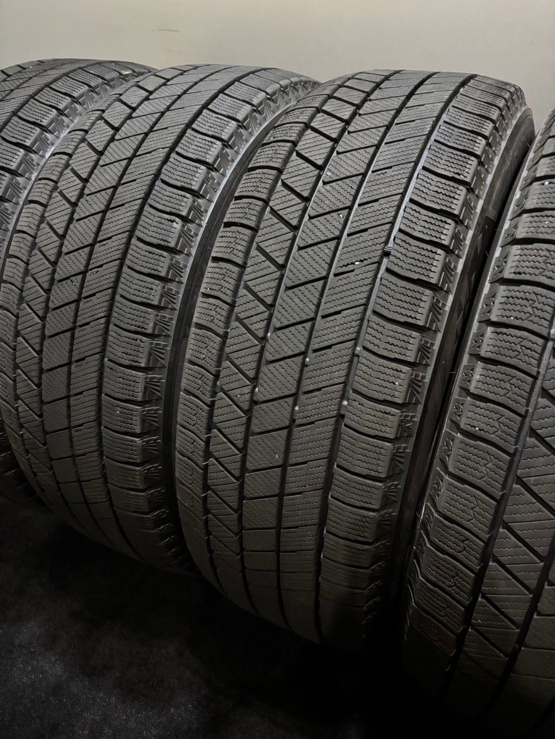 215 60 R 16 VRX 3 21年製 スタッドレス 4本 ブリヂストン ブリザック クラウン ヴェゼル CX 南2 K 686