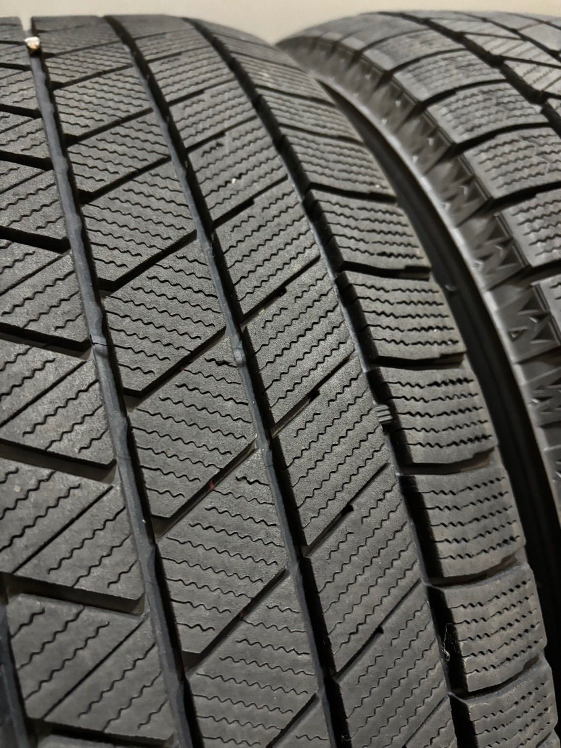 21年製 スタッドレス