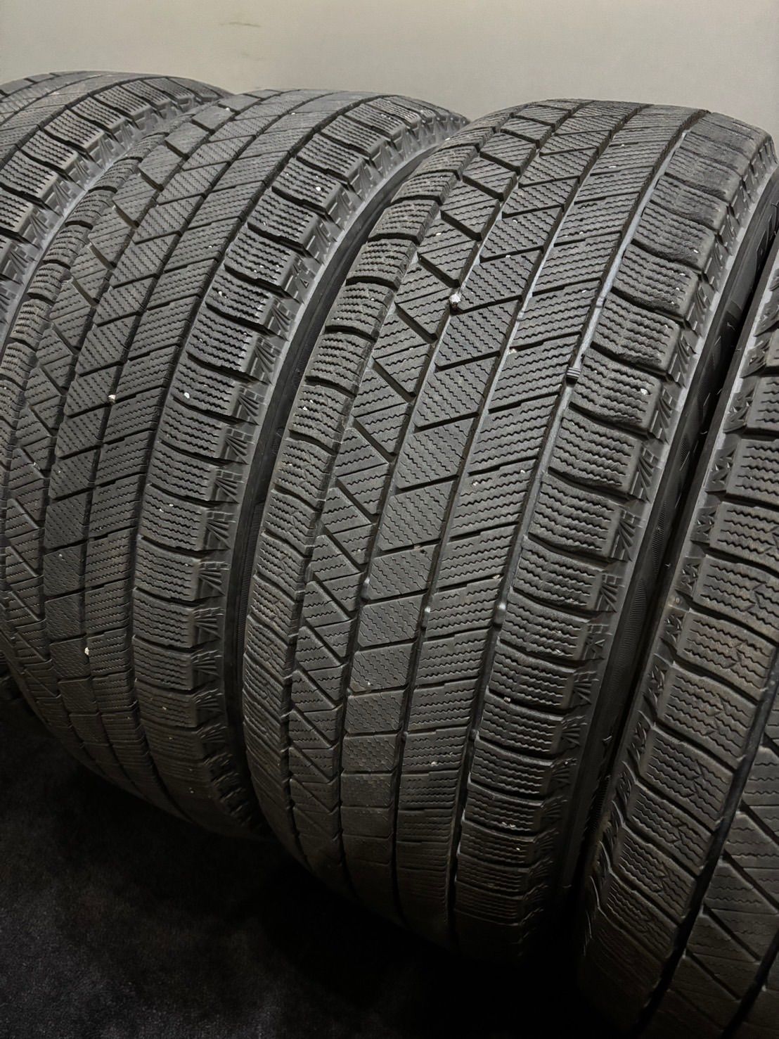 215 60 R 16 VRX 3 21年製 スタッドレス 4本 ブリヂストン ブリザック クラウン ヴェゼル CX 南6 K 688