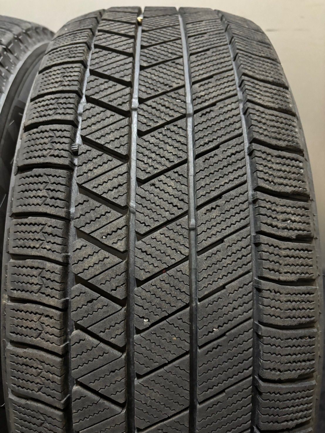 215 60 R 16 VRX 3 21年製 スタッドレス 4本 ブリヂストン ブリザック クラウン ヴェゼル CX 南6 K 688