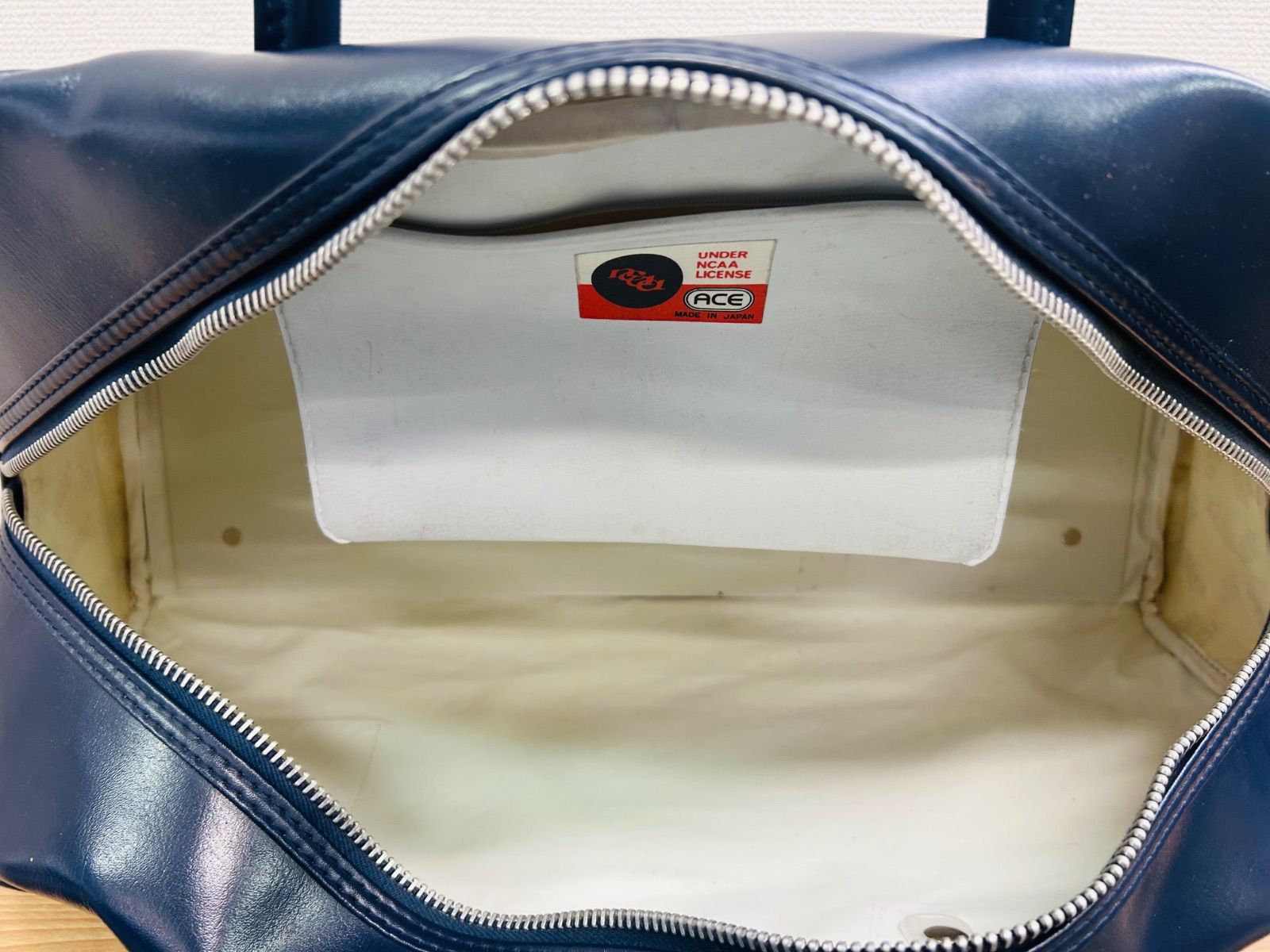 メルカリ便　新品未使用　プルバック　エアプレーン　ウィズ　CA  ３種3機 CAINZ-DASH】KLEIN TOOLS社 ツールキャリーバッグ