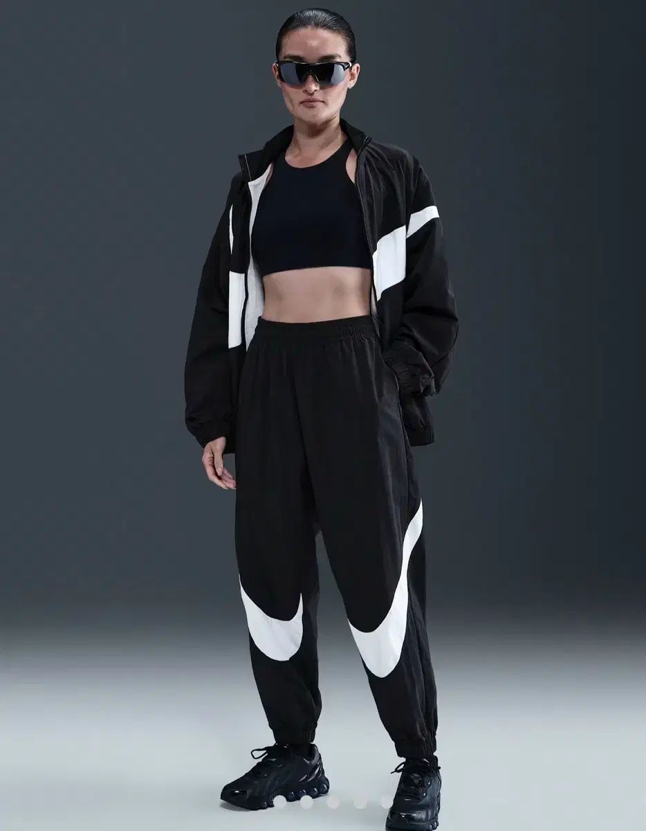 ナイキ レディース ミッドライズ ジョガー