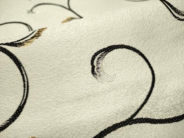 六通柄袋帯 唐草