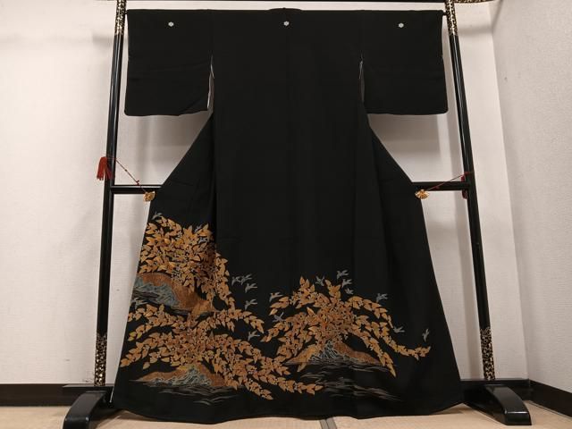 平和屋着物 豪華黒留袖 刺繍 花鳥文 鬼しぼ縮緬 正絹 ph