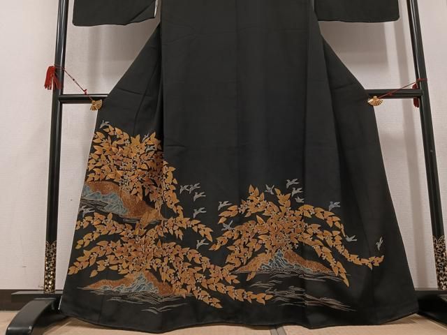 花鳥文 鬼しぼ縮緬