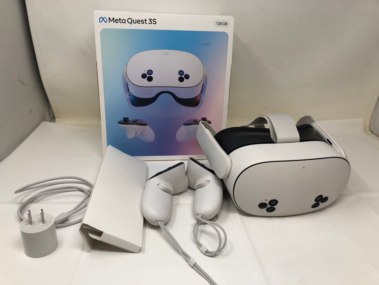 ジャンク META Quest3S METAQUEST3S VRヘッドセット 通電のみ 現状品 19298