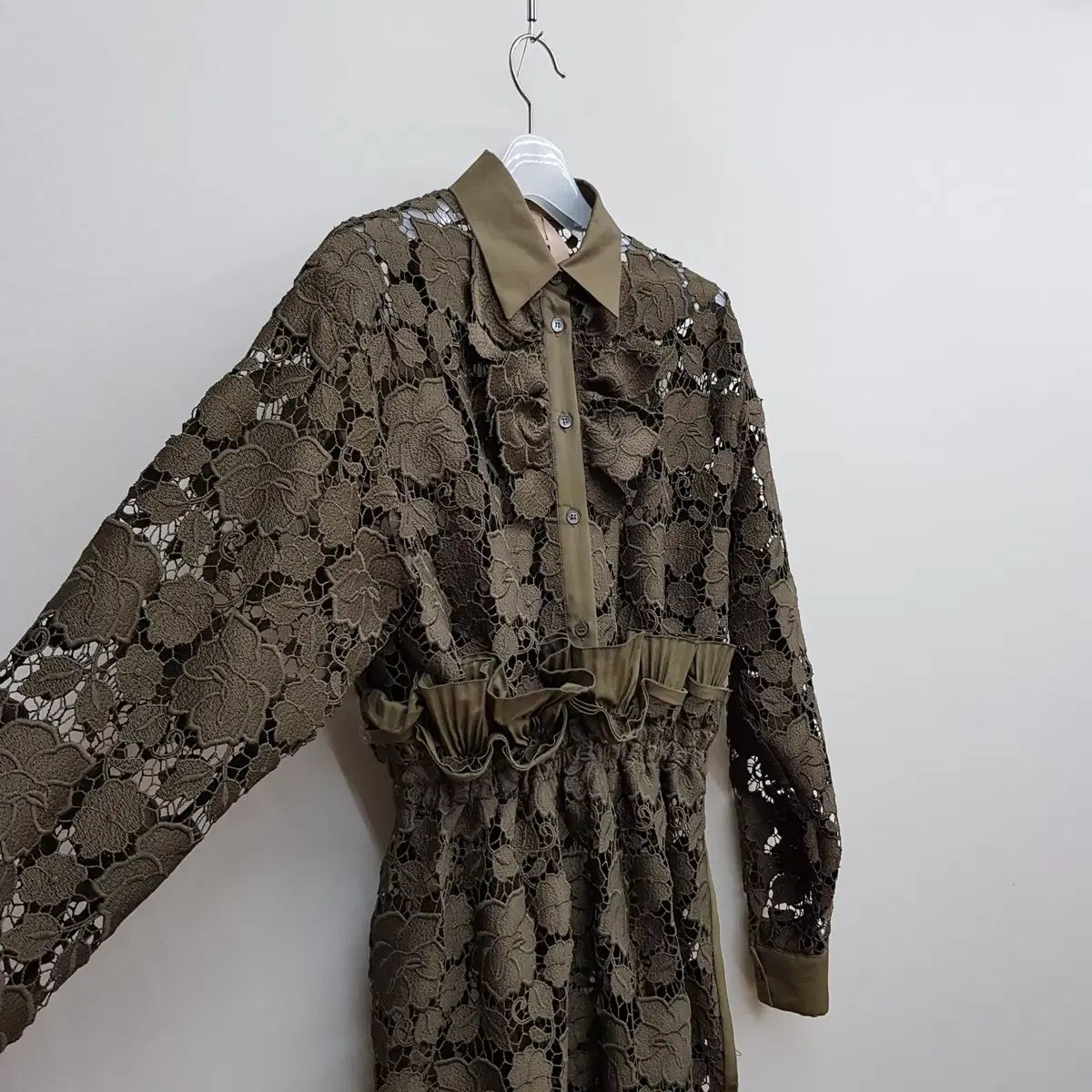 ナンバーツーアニメONEフラワーレースシャツLINEロングONE PIECE