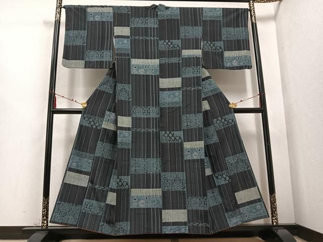 平和屋着物 伝統工芸士 七代目 吉澤与市 紬 絞り 色紙花文 正絹 ph