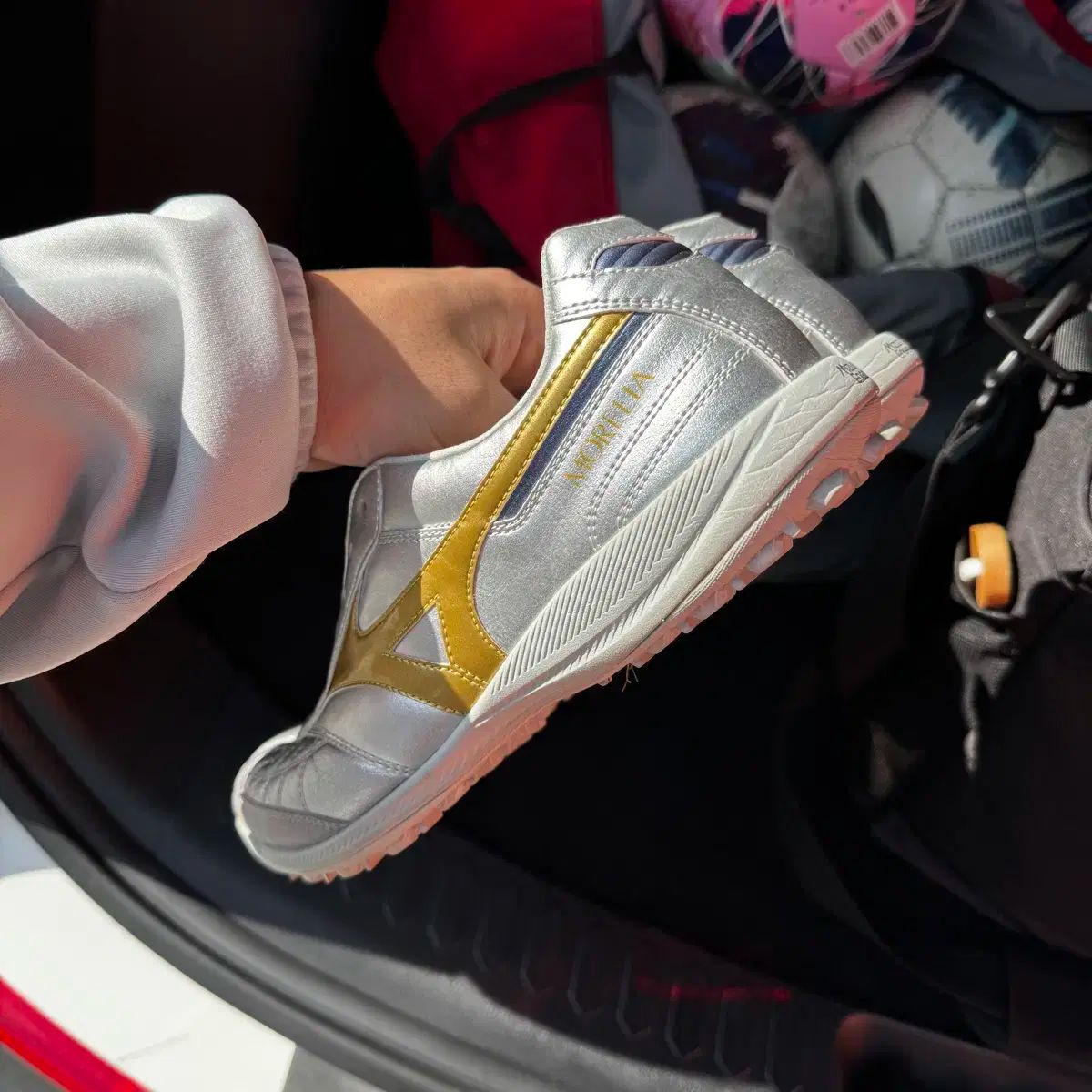 ミズノ モレリア サラ ジャパン tf 250 シルバー