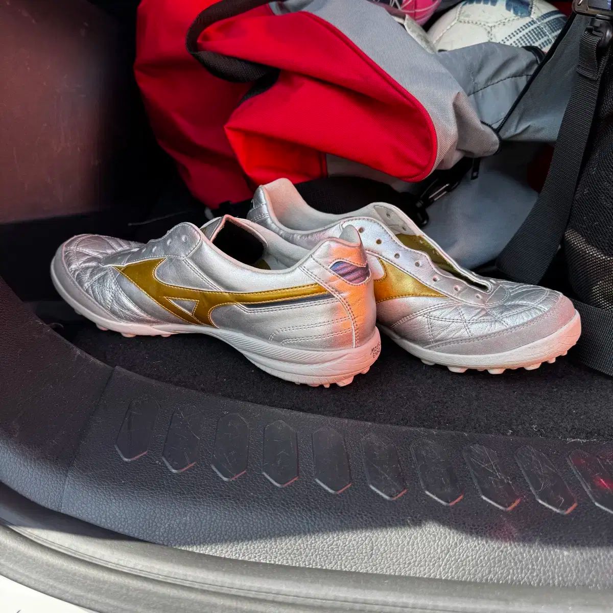  ミズノ モレリア サラ ジャパン tf 250 シルバー フットサルシューズ シューズ