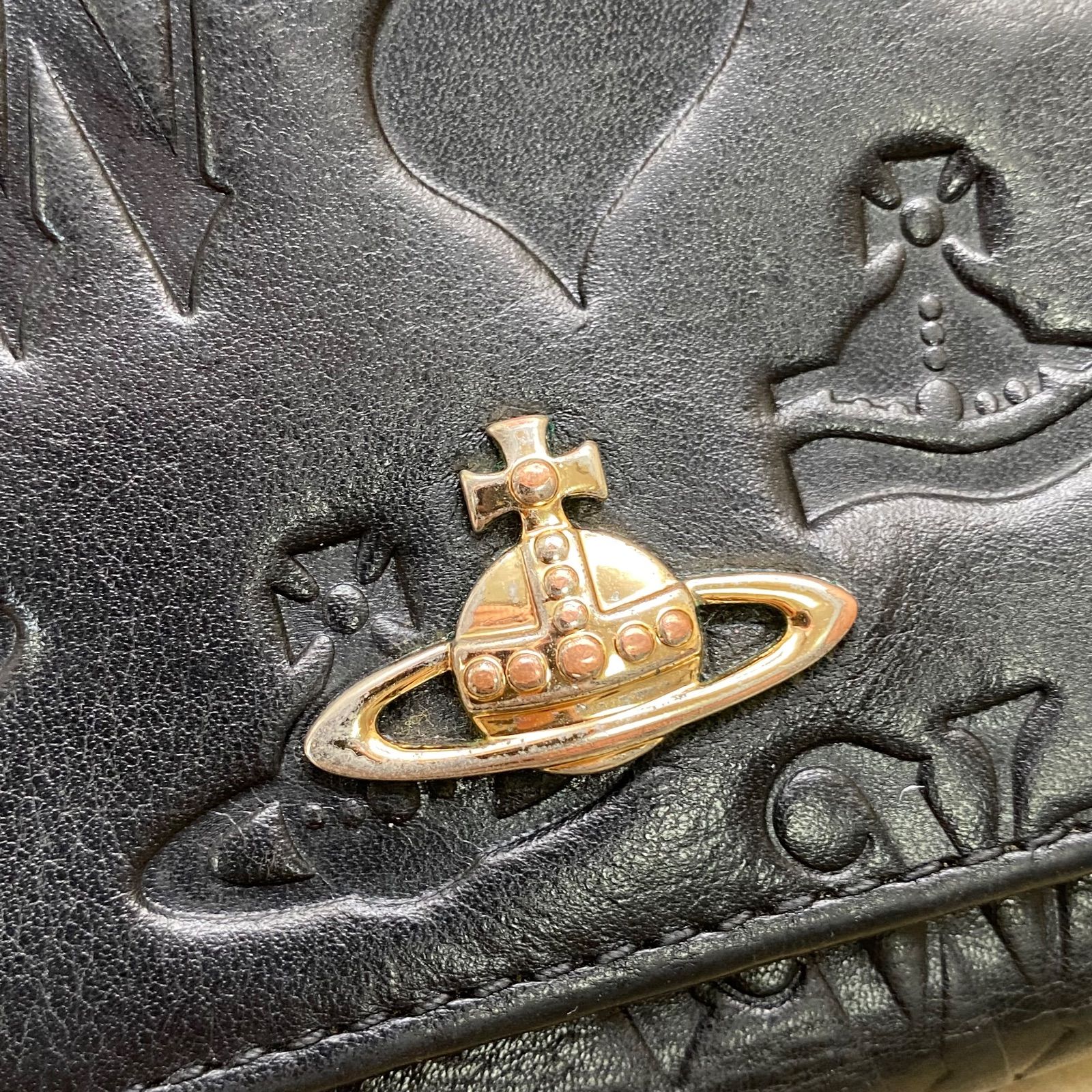  ヴィヴィアンウエストウッド 3つ折り 財布 コンパクト 革 黒 オーヴ FY 34 二つ折り財布 折り財布