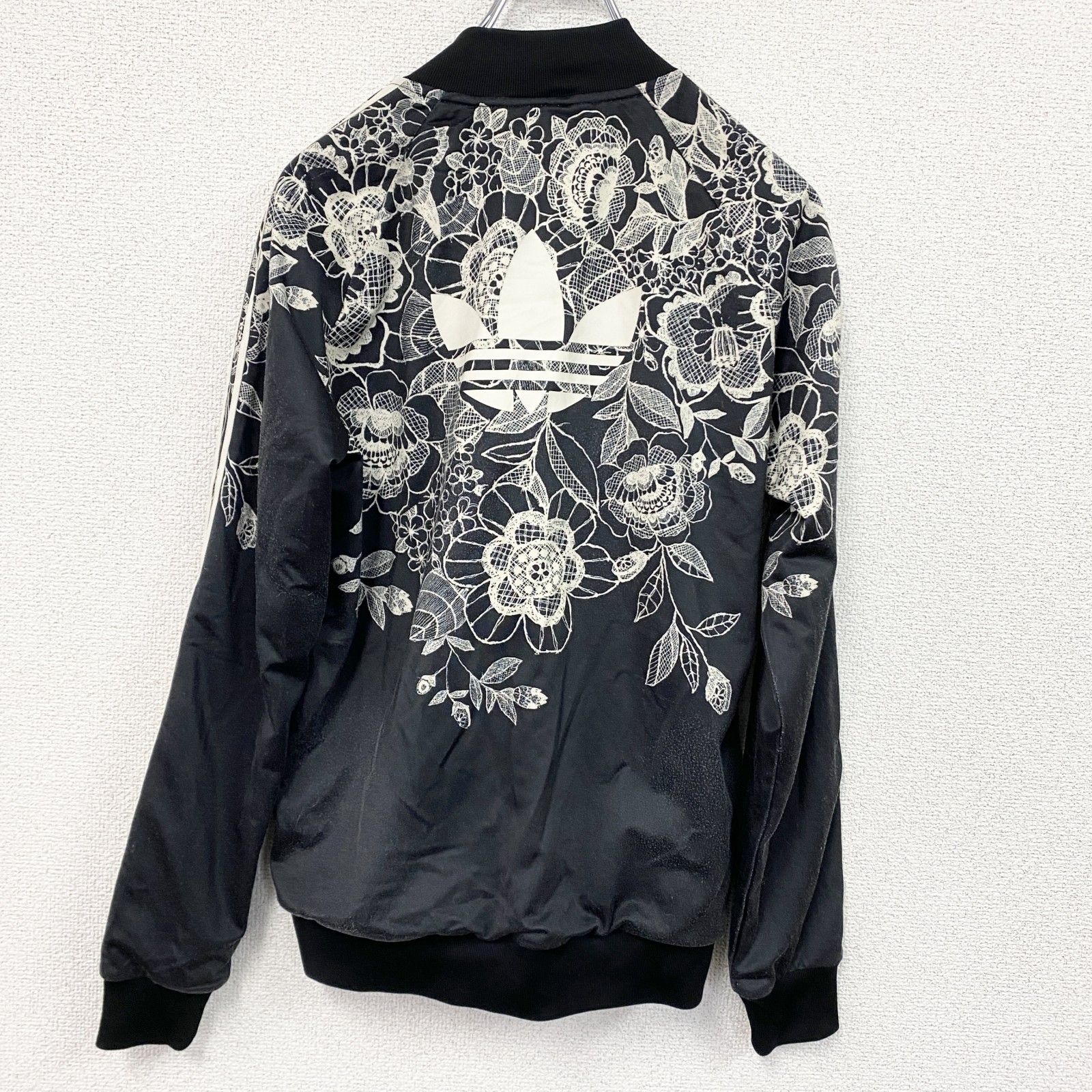 古着 adidas アディダス トラックジャケット ジャージ 花柄 黒 ブラック XOTサイズ