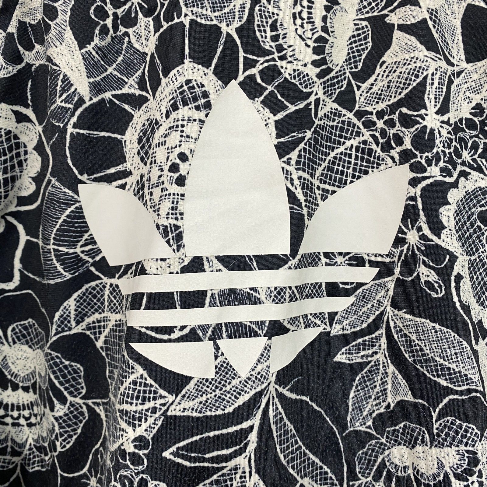 アディダス トラックジャケット