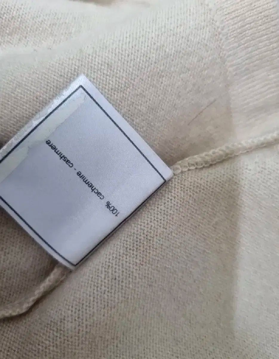 シャネル 正規品 カシミア 100 ノースリーブニット - メルカリ