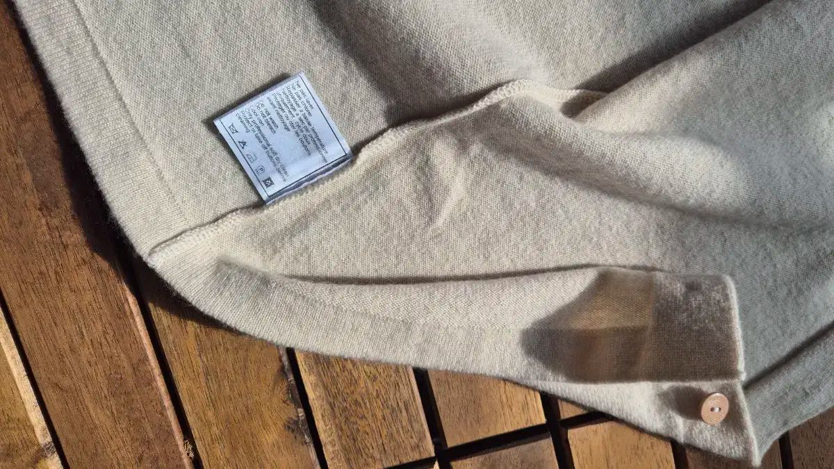 シャネル 正規品 カシミア 100 ノースリーブニット - メルカリ