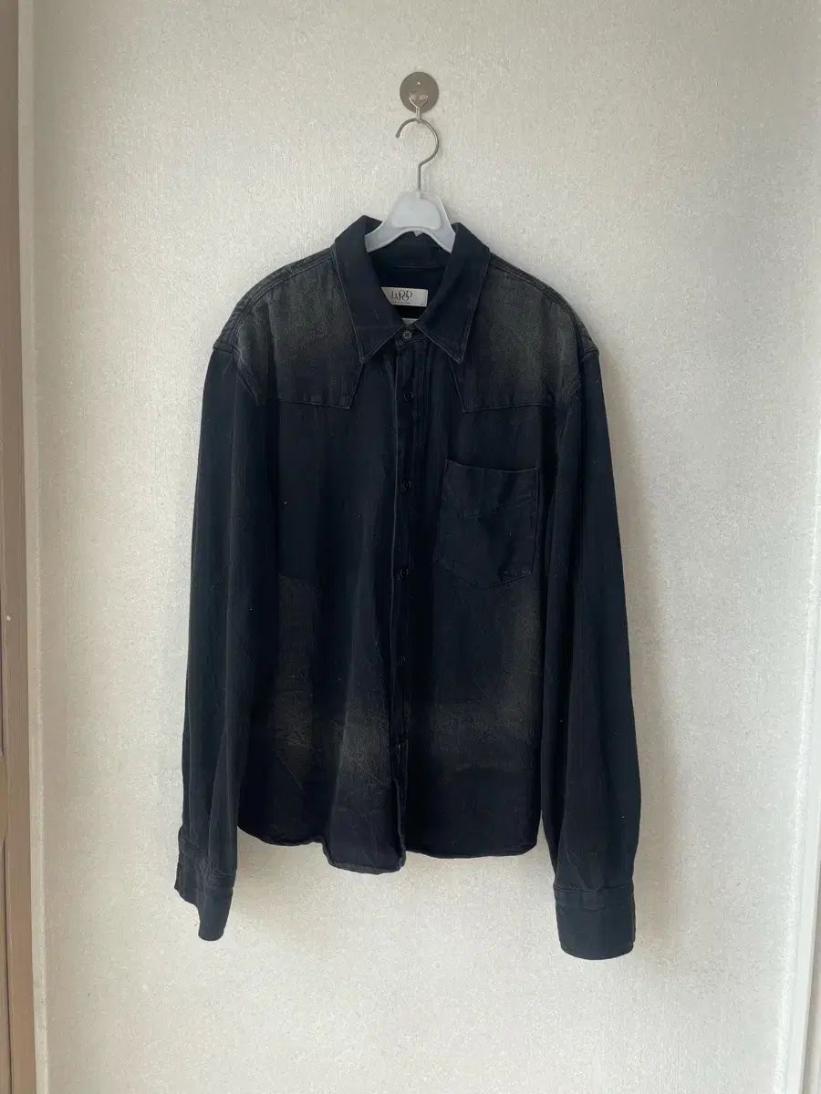 LMOOD ブラック ウォッシュド ウェスタン シャツ