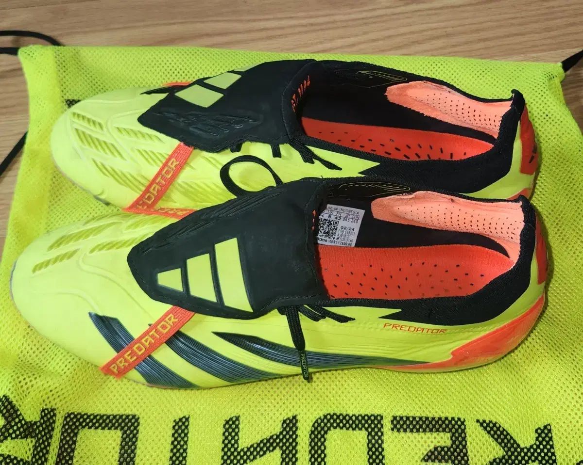 265 アディダス プレデター エリート ポール オーバ ターング FG サッカーシューズ