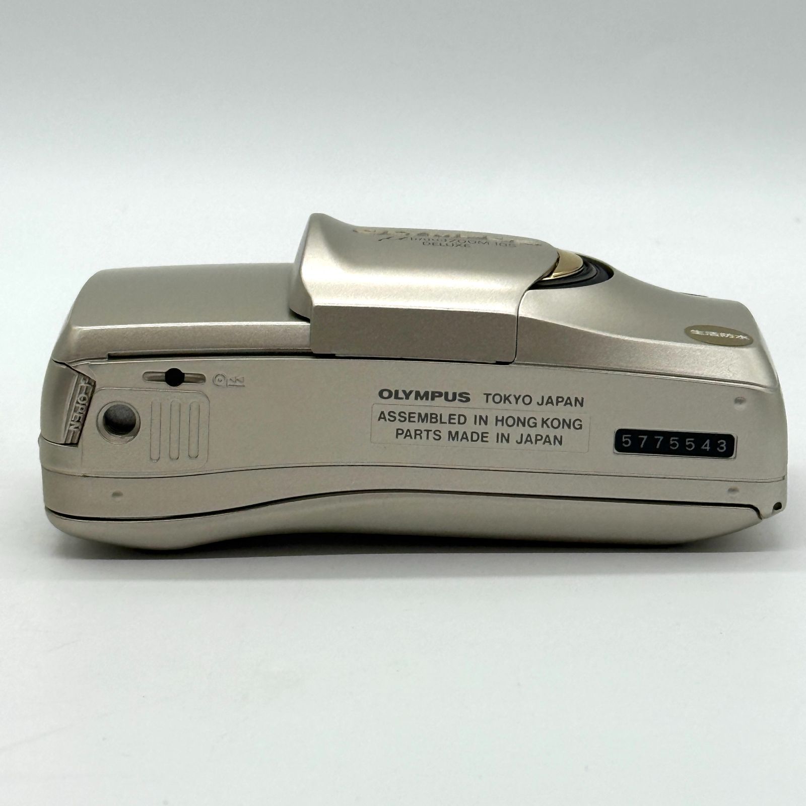 コンパクトフィルムカメラ