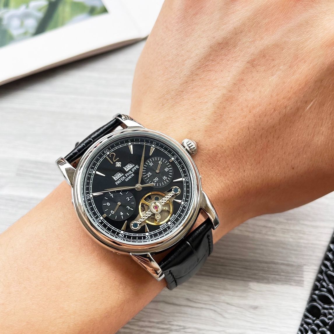 WTO通販 Patek Philippe Multifunction 男士愛用の 腕時計 白 金ケース 付き WTO輸入 WYJ 94