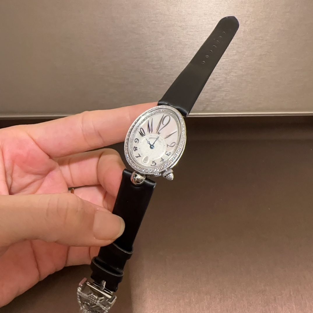  今日 Breguet ブルゲ ナポリのクイーン エメラルド輝きの時計 腕時計(デジタル) 時計