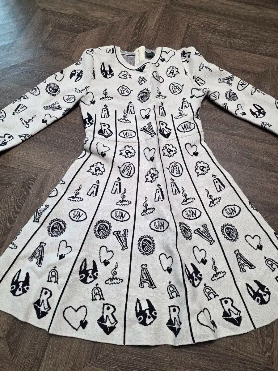 ベネトン ニット ONE PIECE 55サイズ