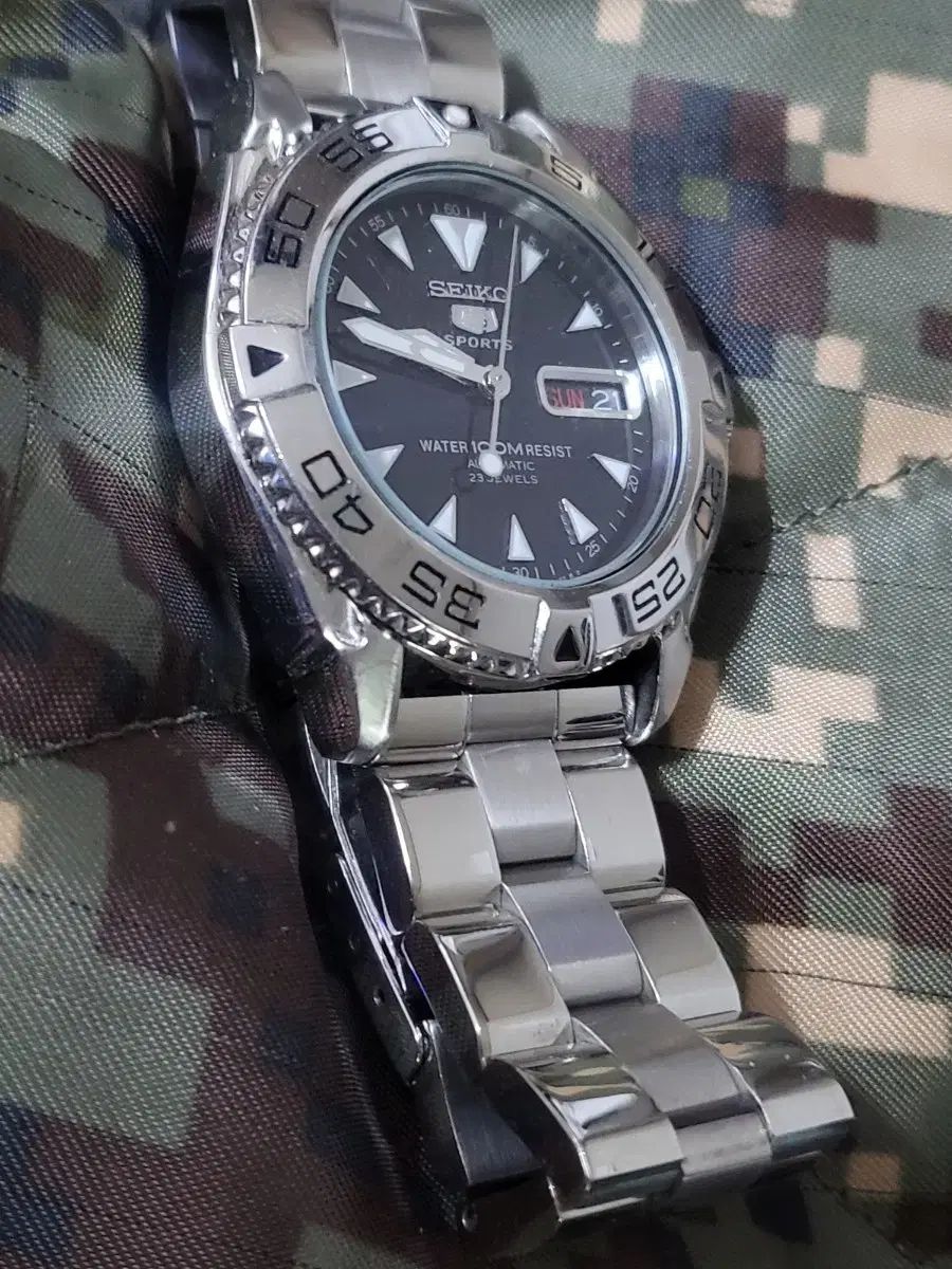 オートマチック メタル